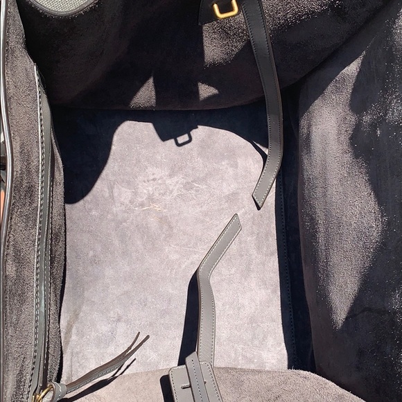 Celine phantom purse, medium - Picture 3 of 13